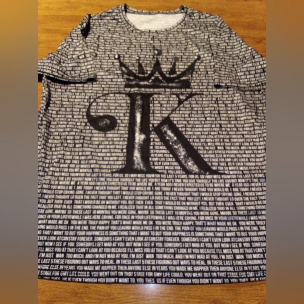 Poker King Crown K Black And White XL Front/Back Graphic Designs Fashion Shirt
